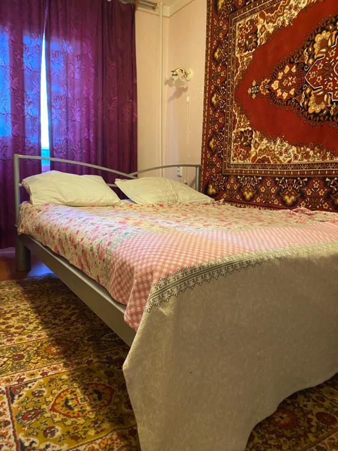 В Самом Центре Myrhorod Εξωτερικό φωτογραφία